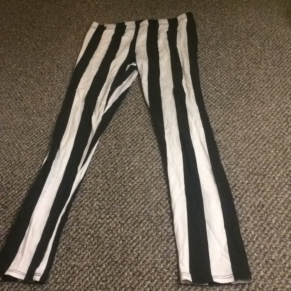 Striped leggings